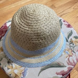 Pollywood straw and metallic hat